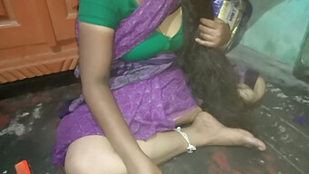 Indian Housewife Peeing In Tamil Language